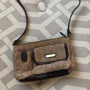 Woven Crossbody Handbag EUC